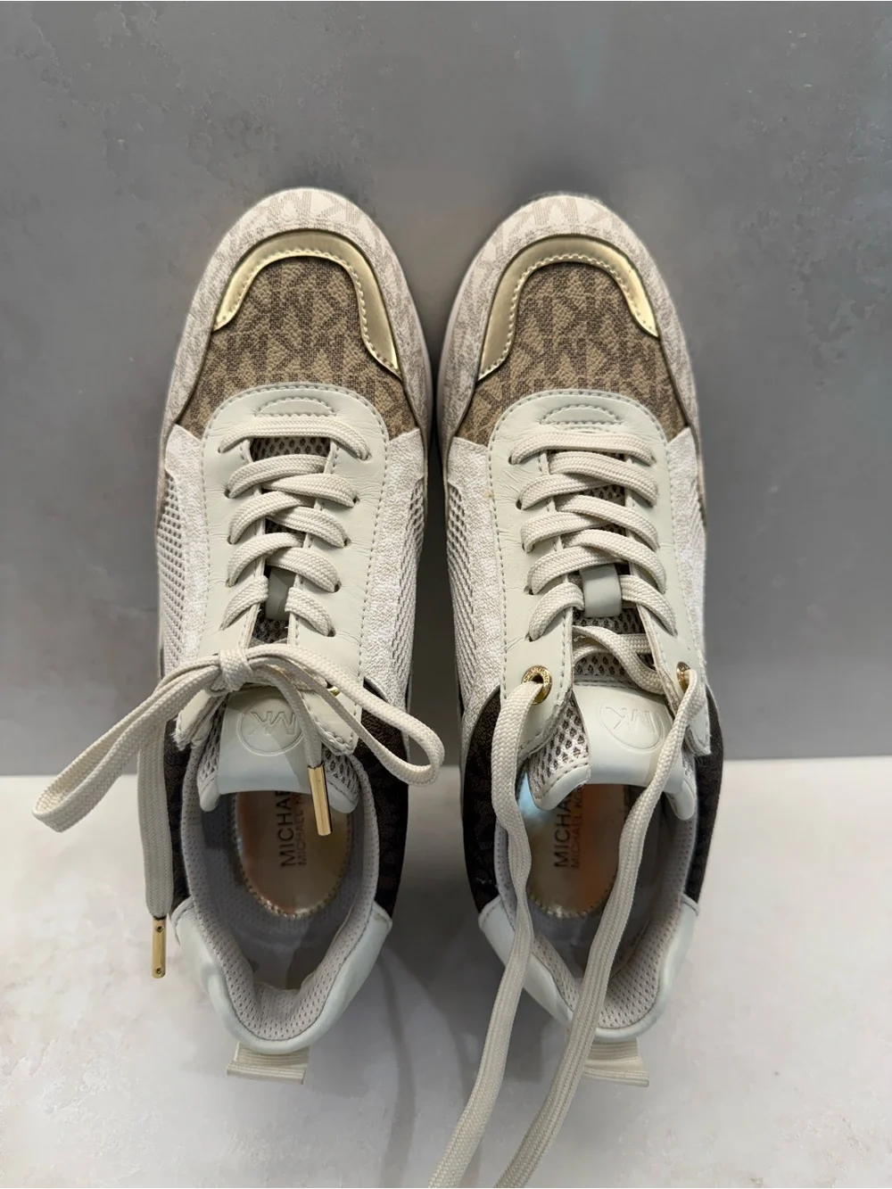 Michael Kors Women’s Wilma Trainer Sneakers Shoes Logo-Print Platform Size 7